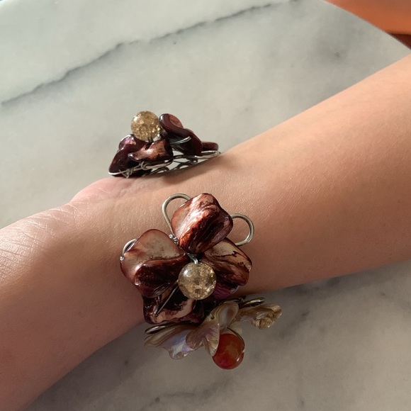 Handcrafted Cuff Bracelet with Pearl and Beads - Picture 3 of 4